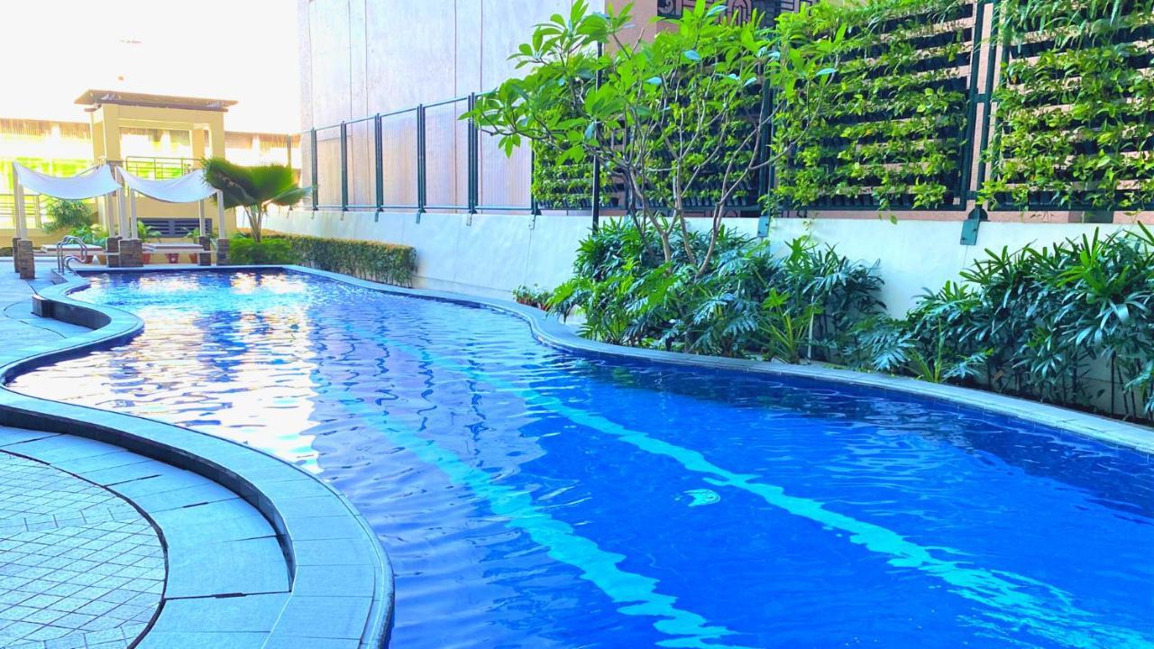 One Pacific Place Serviced Residences Makati City Exteriör bild